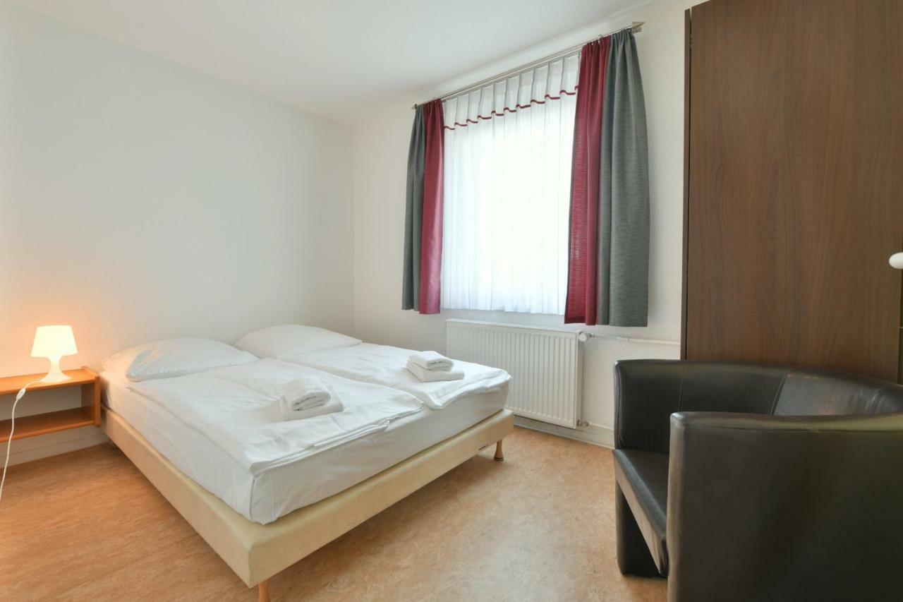 Skybasic Merseburg Exteriér fotografie
