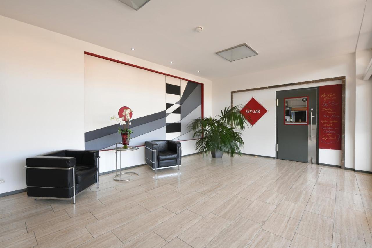 Skybasic Merseburg Exteriér fotografie